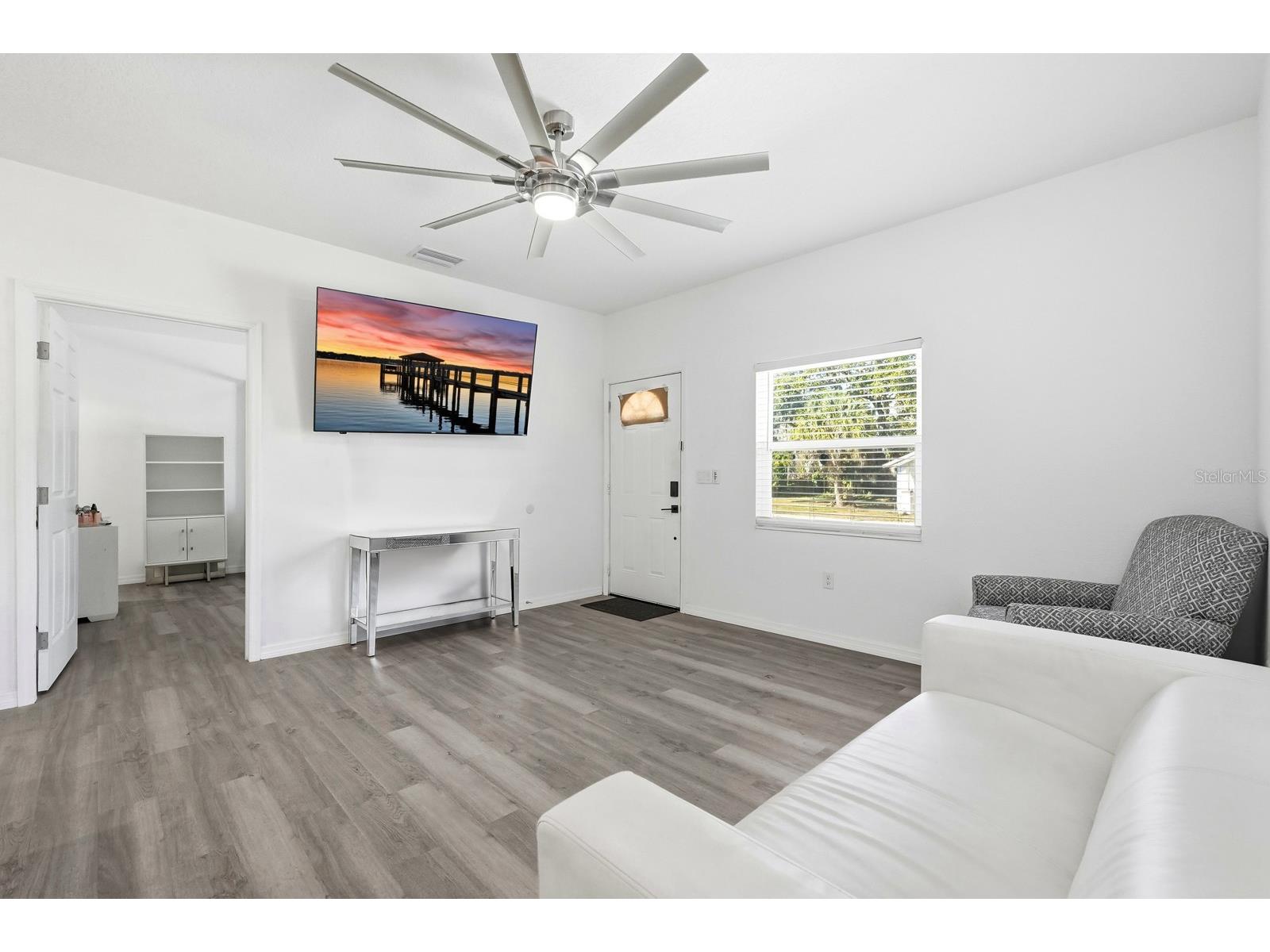 557 Live Oak Avenue Daytona Beach FL 32114 V4946343 image8