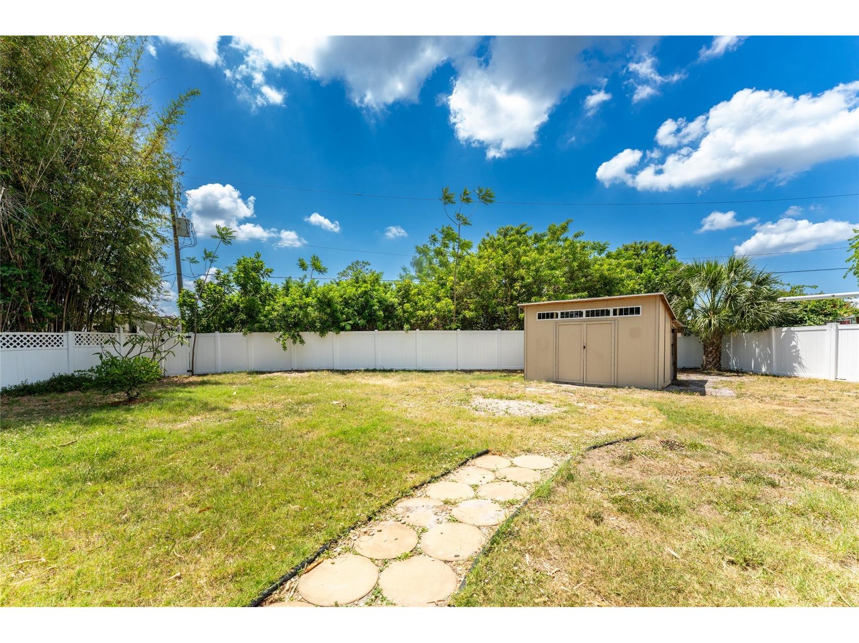 557 Magnolia Avenue NW Port Charlotte FL 33952 C7525498 image29