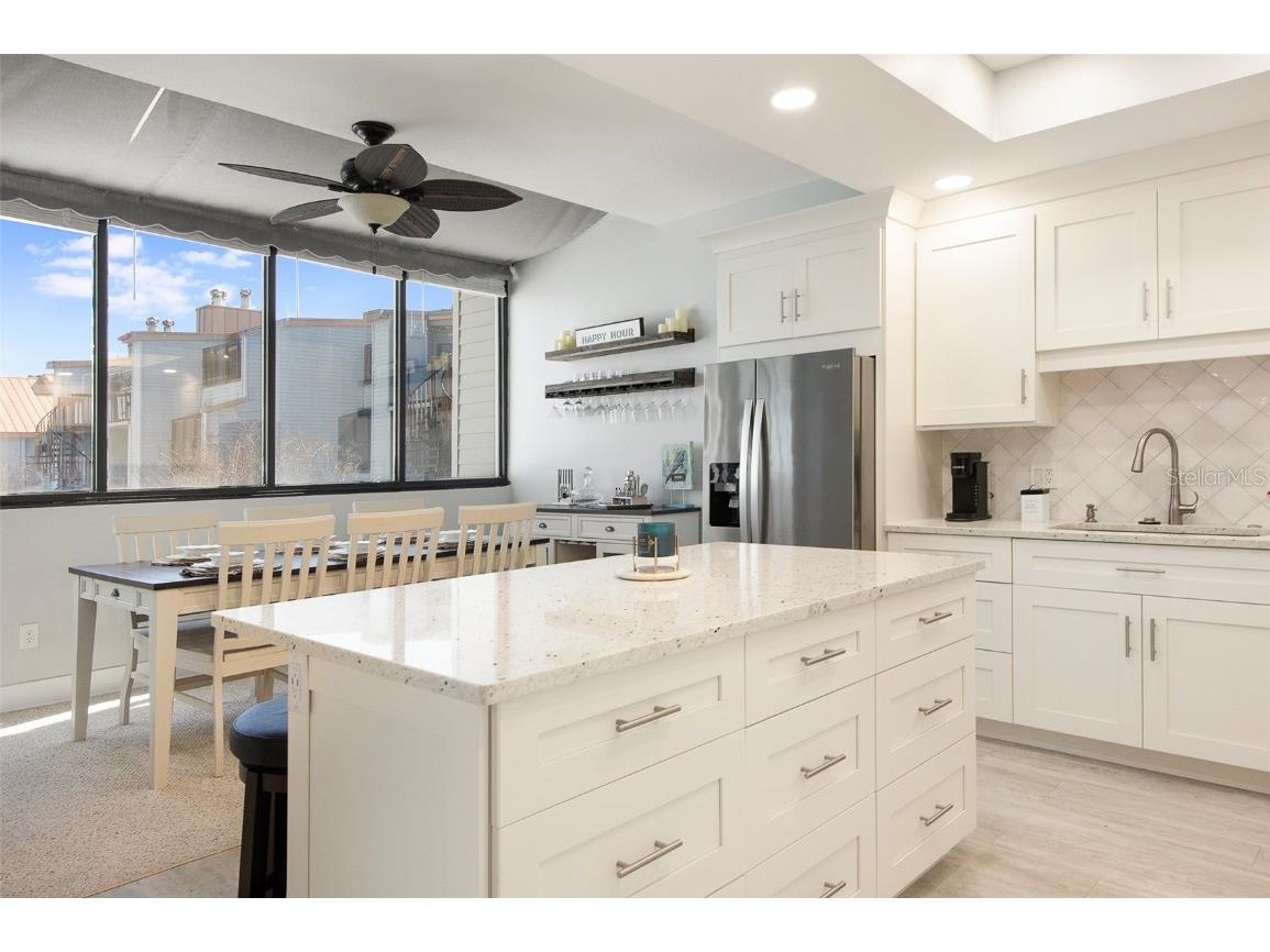 557 Pinellas Bayway S #114 Tierra Verde FL 33715 TB8461116 image17