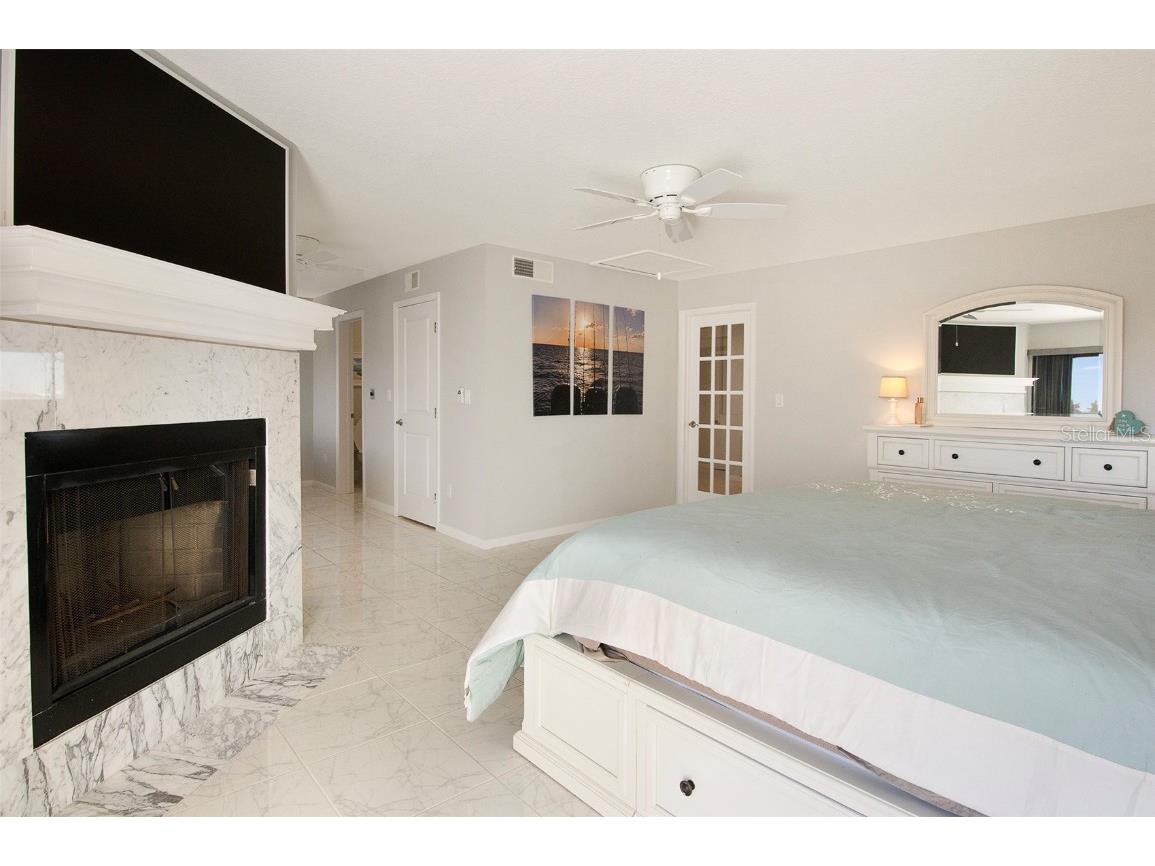 557 Pinellas Bayway S #114 Tierra Verde FL 33715 TB8461116 image21