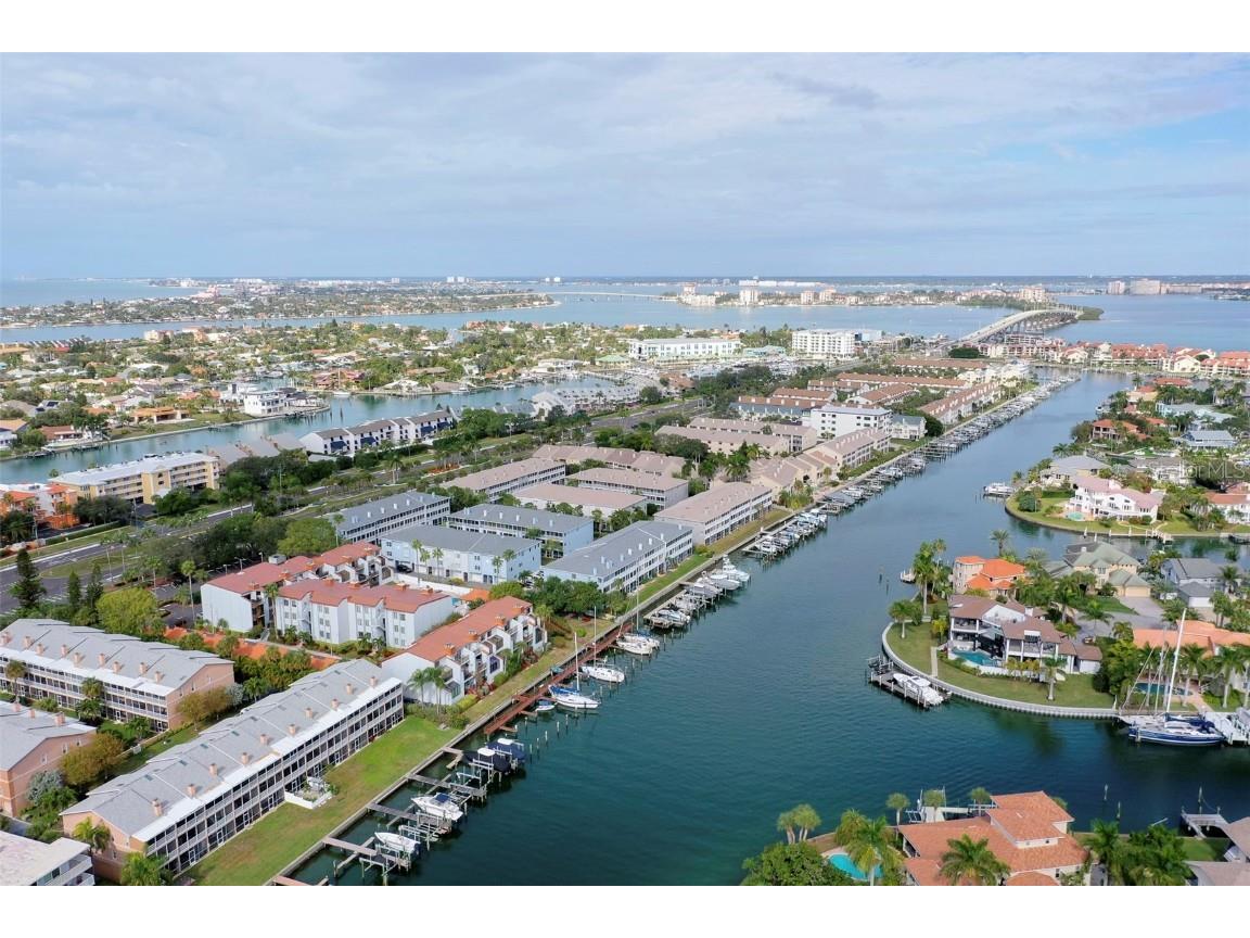 557 Pinellas Bayway S #302 Tierra Verde FL 33715 U8223349 image1