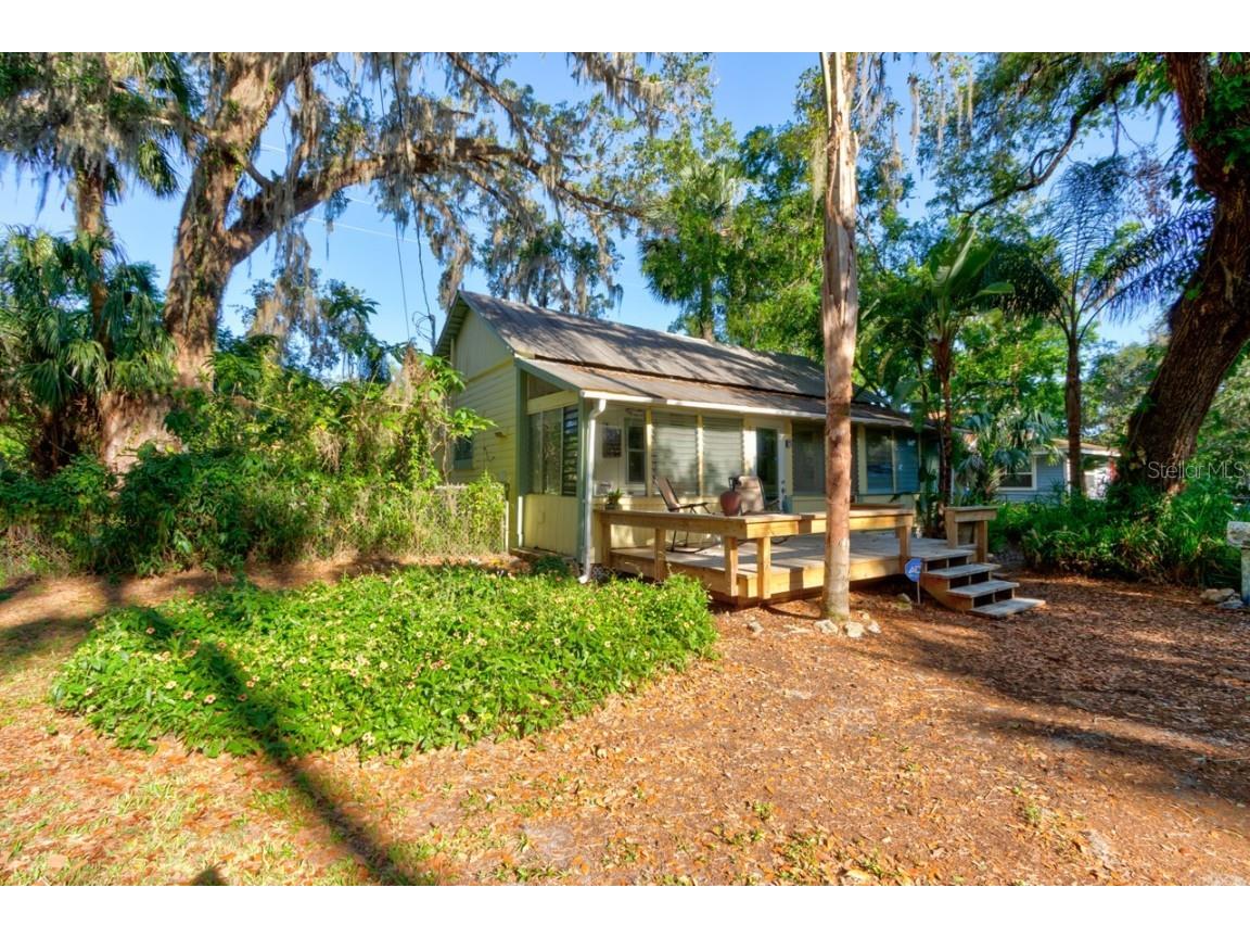 5570 Park Avenue De Leon Springs FL 32130 V4942018 image1