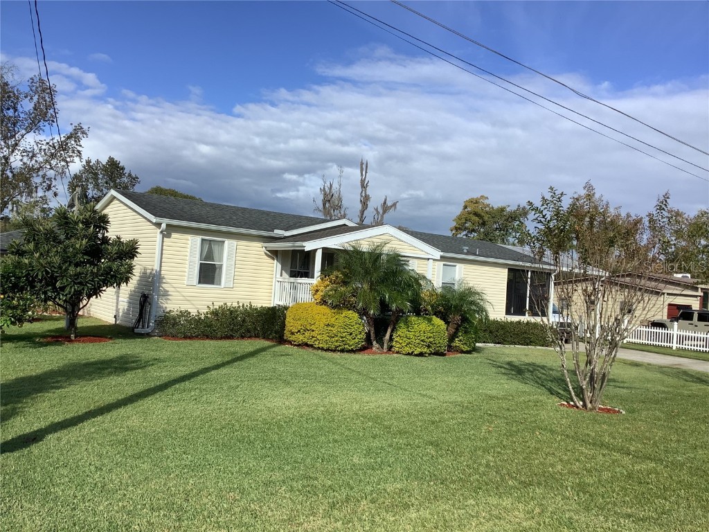 55705 Carrol Street Astor FL 32102 V4933255 image1