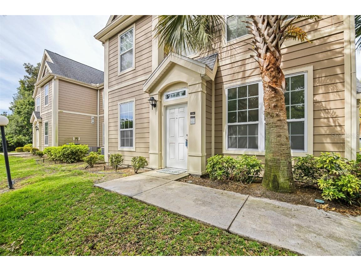 5571 Rosehill Road #104 Sarasota FL 34233 A4591816 image1