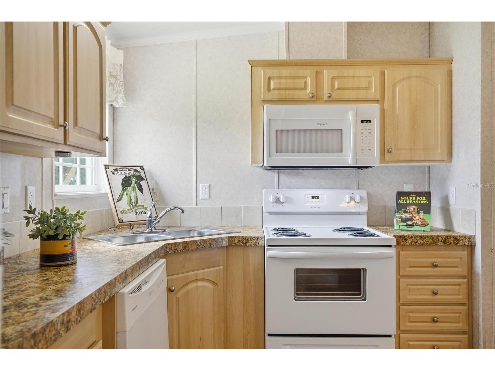 55716 Keith Street Astor FL 32102 - ST JOHN'S RIVER FC317954 image13