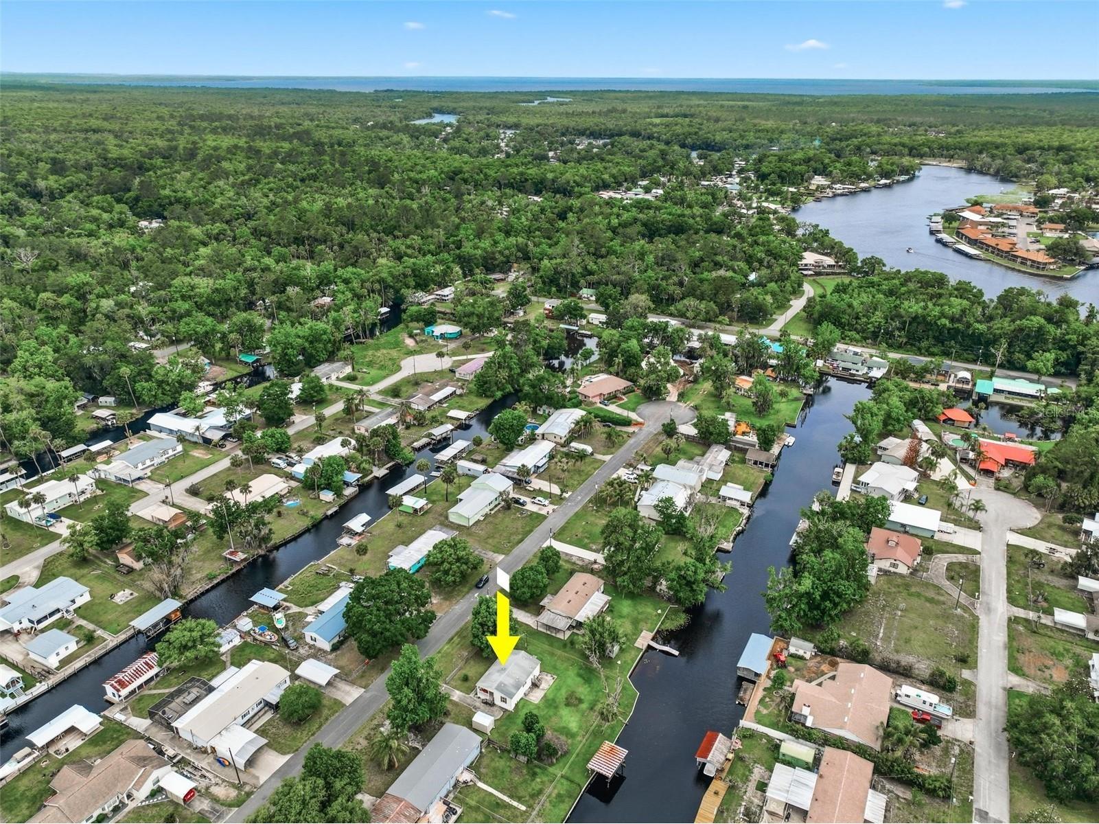 55716 Keith Street Astor FL 32102 - ST JOHN'S RIVER FC317954 image2