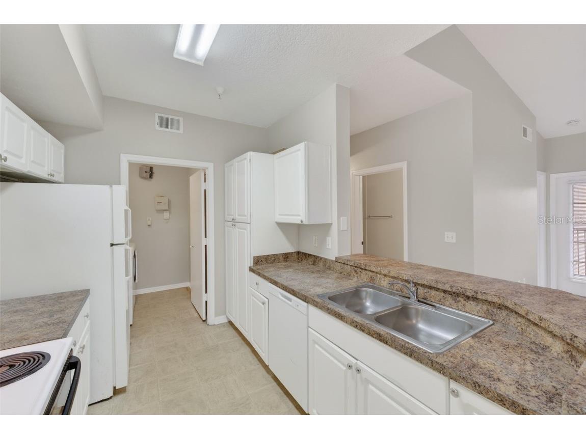 5572 Metrowest Boulevard #304 Orlando FL 32811 S5140487 image27