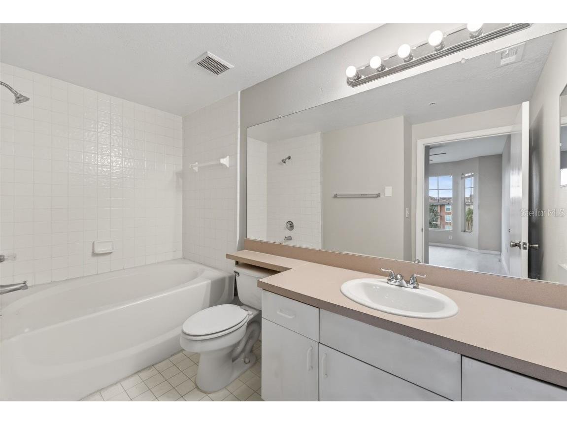 5572 Metrowest Boulevard #304 Orlando FL 32811 S5140487 image40