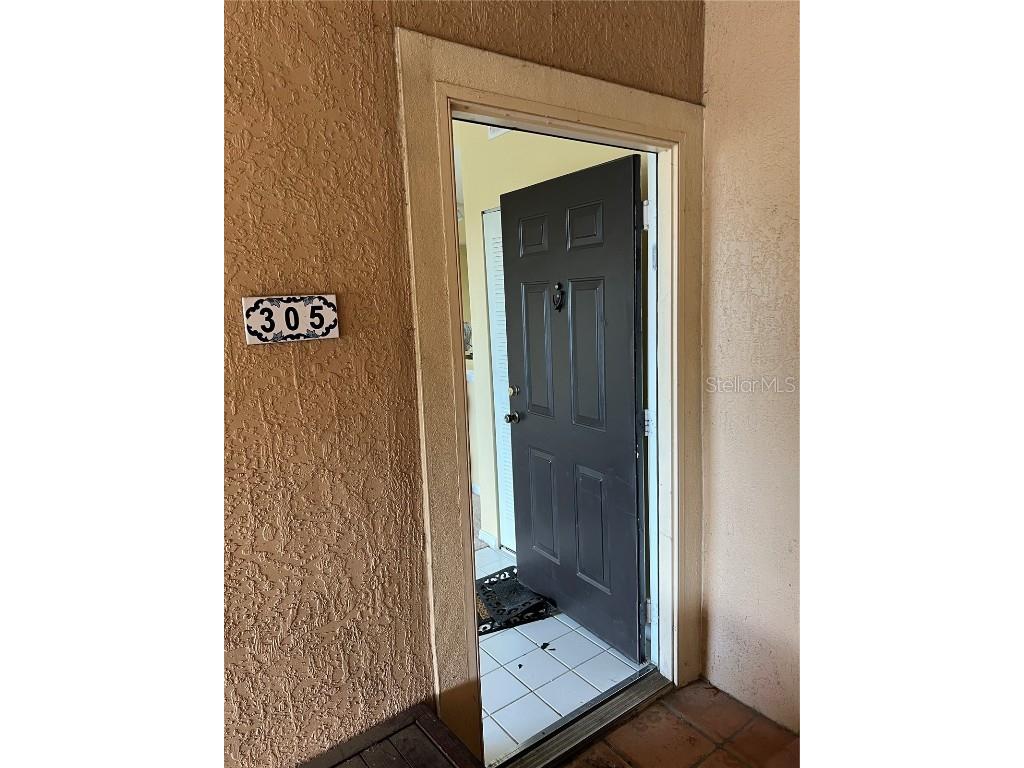 5572 Metrowest Boulevard #305 Orlando FL 32811 O6228652 image1