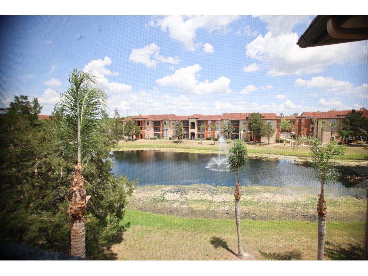 5572 Metrowest Boulevard #311 Orlando FL 32811 V4948933 image1