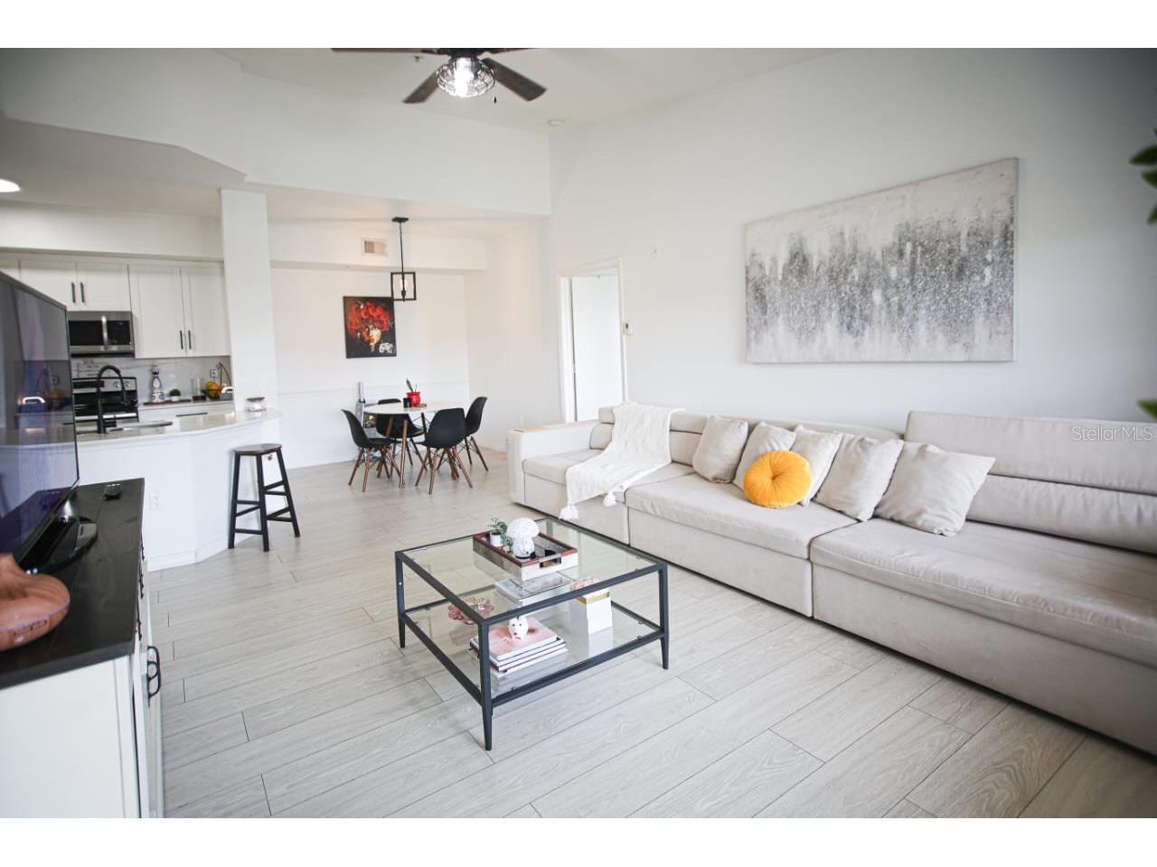 5572 Metrowest Boulevard #311 Orlando FL 32811 V4948933 image2