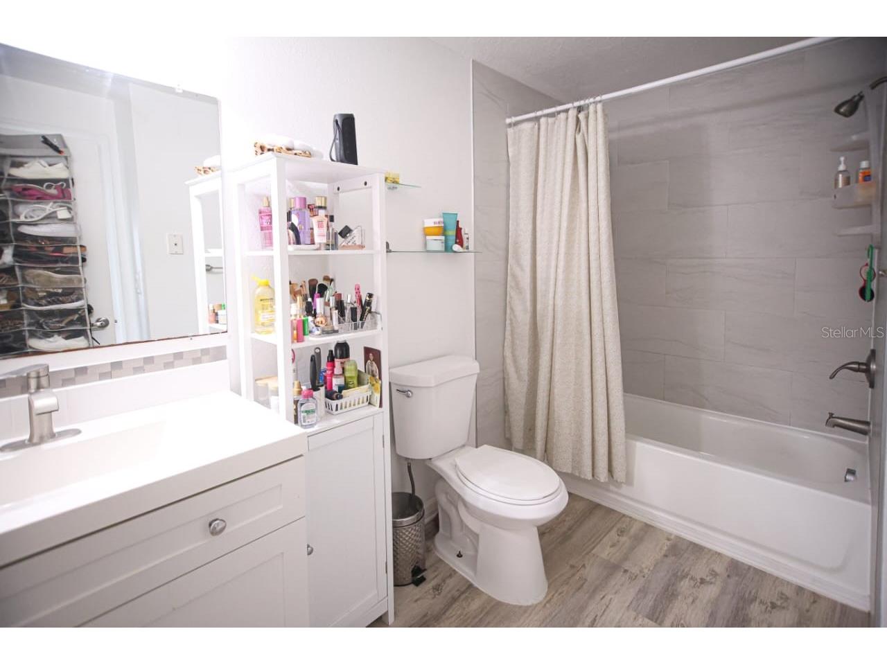 5572 Metrowest Boulevard #311 Orlando FL 32811 V4948933 image8