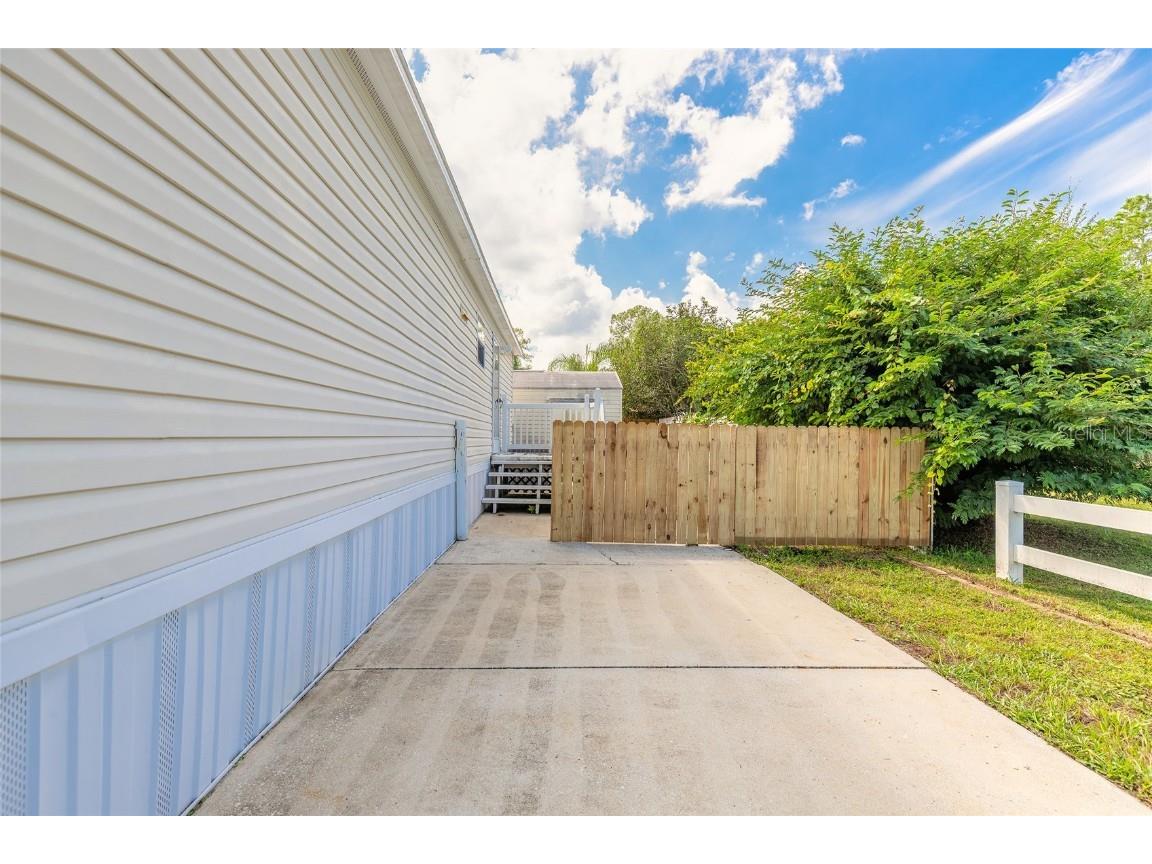 55721 Palmetto Road Astor FL 32102 V4945100 image5