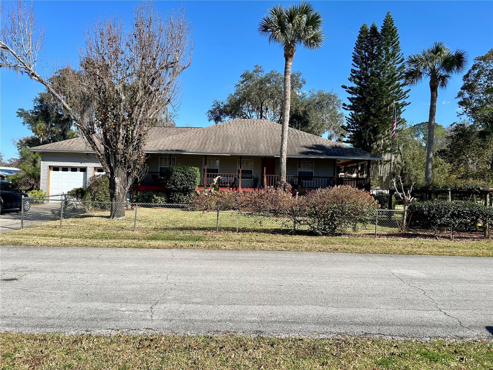 55730 Holiday Circle Astor FL 32102 - ST JOHNS RIVER R4910609 image1