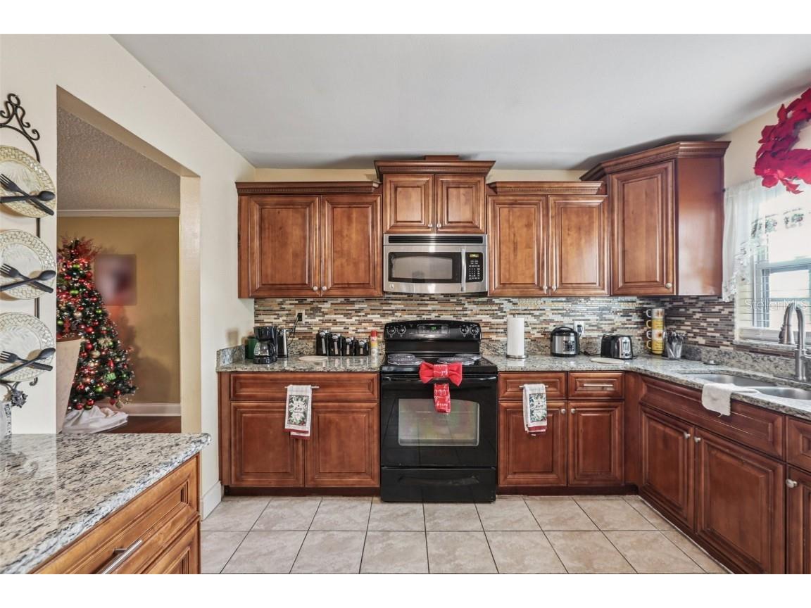 5575 58th Street N Kenneth City FL 33709 TB8457979 image7