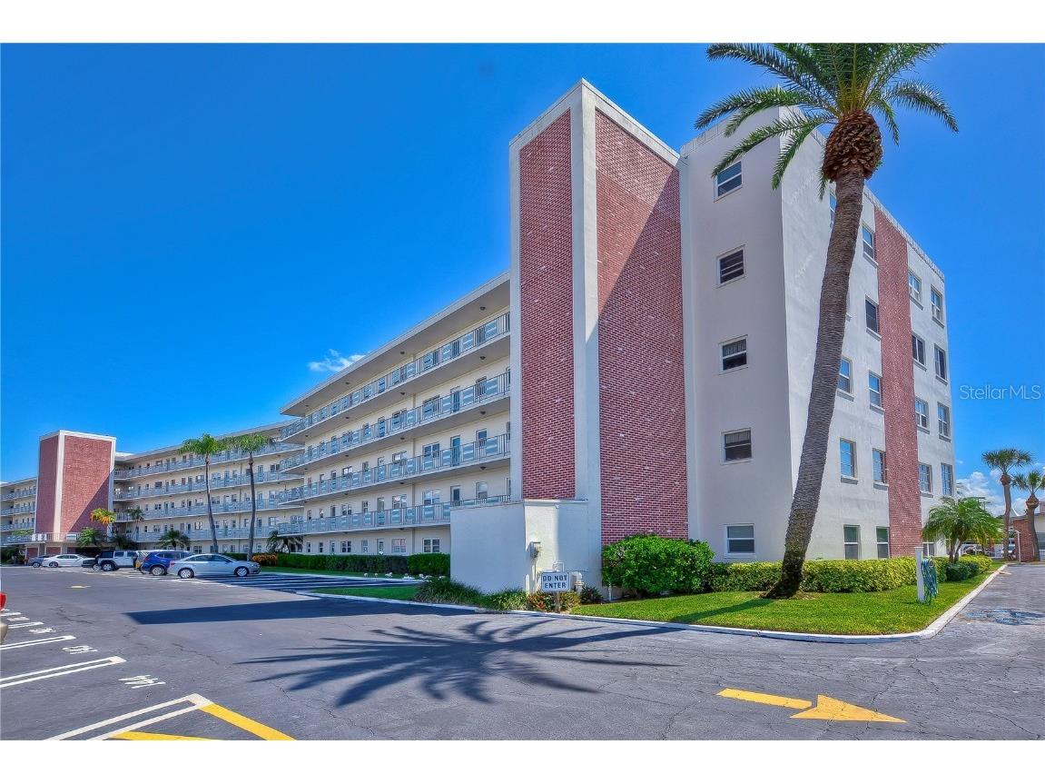 5575 Gulf Boulevard #323 Saint Pete Beach FL 33706 TB8454726 image3