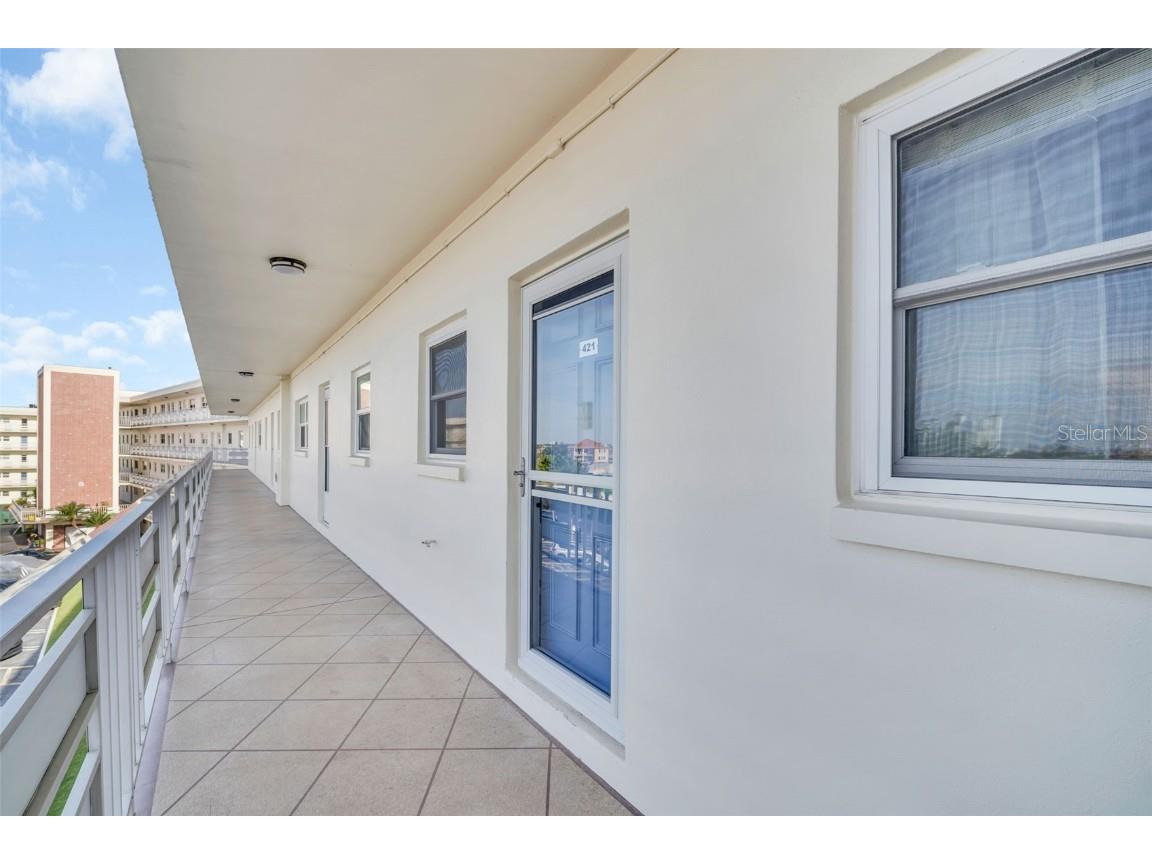 5575 Gulf Boulevard #421 Saint Pete Beach FL 33706 TB8447237 image2