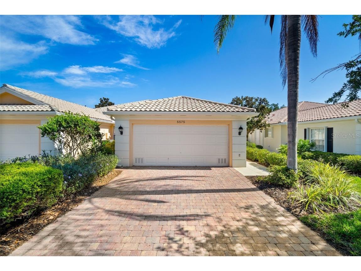 5575 Modena Place Sarasota FL 34238 A4571567 image1