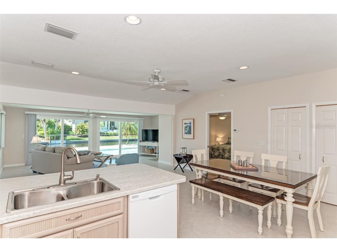 5577 Contento Drive Sarasota FL 34242 - GRAND CANAL A4607468 image20