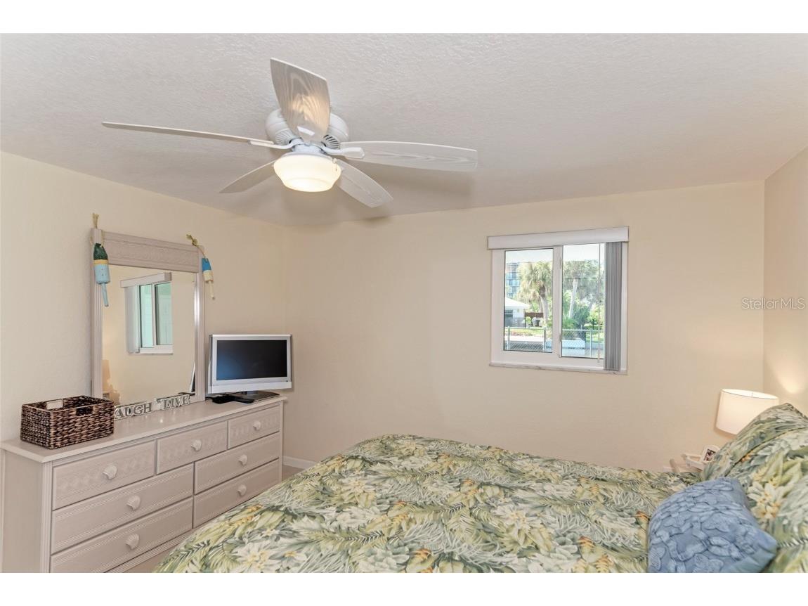5577 Contento Drive Sarasota FL 34242 - GRAND CANAL A4607468 image21