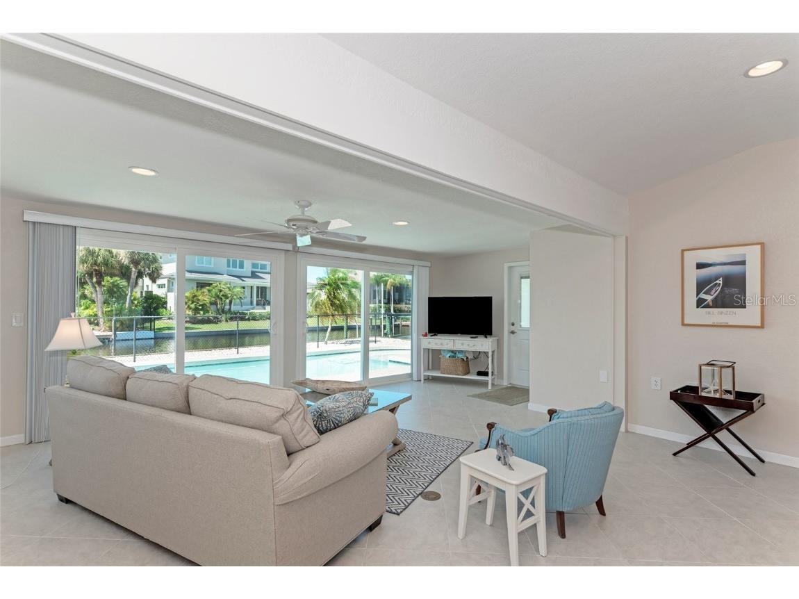 5577 Contento Drive Sarasota FL 34242 - GRAND CANAL A4607468 image8