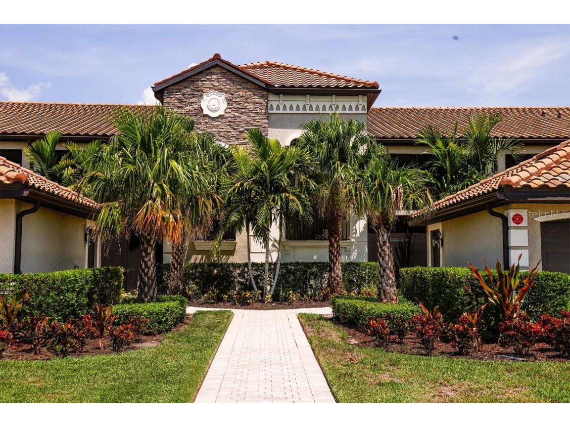 5577 Palmer Circle #102 Lakewood Ranch FL 34211 A4575891 image1