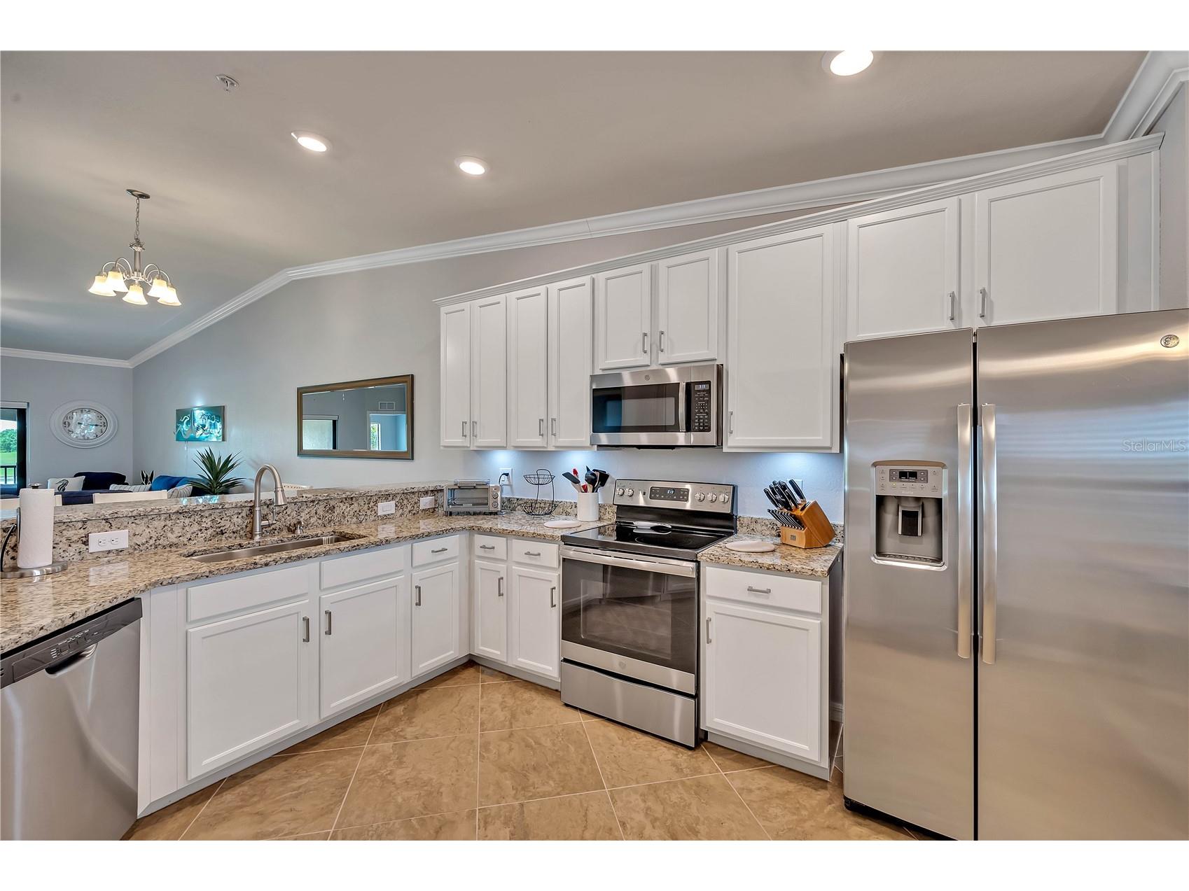 5577 Palmer Circle #201 Bradenton FL 34211 A4686622 image6