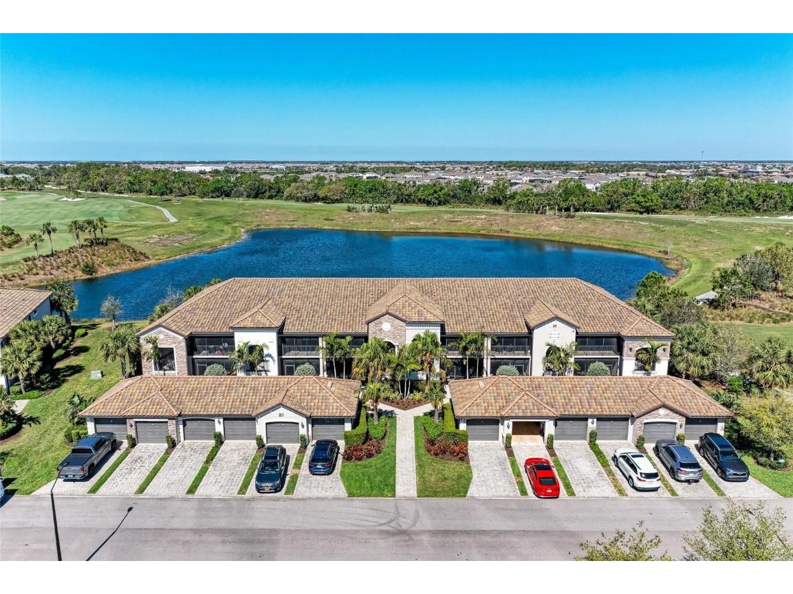 5577 Palmer Circle #203 Bradenton FL 34211 A4644349 image1