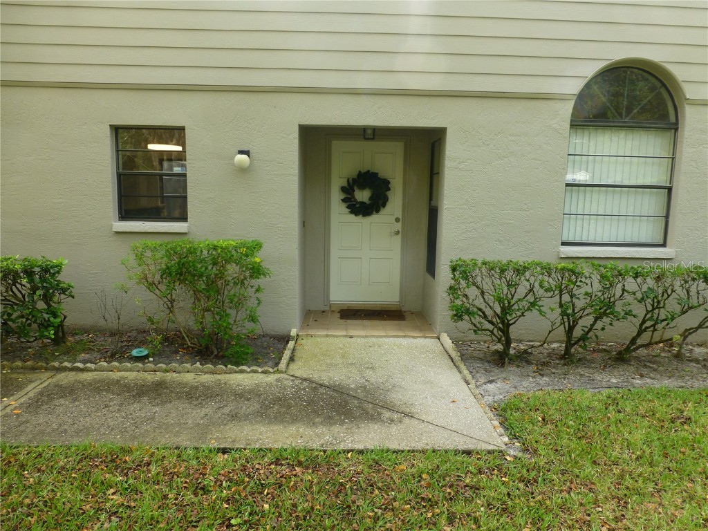 5577 Salem Square Drive N Palm Harbor FL 34685 U8216707 image1