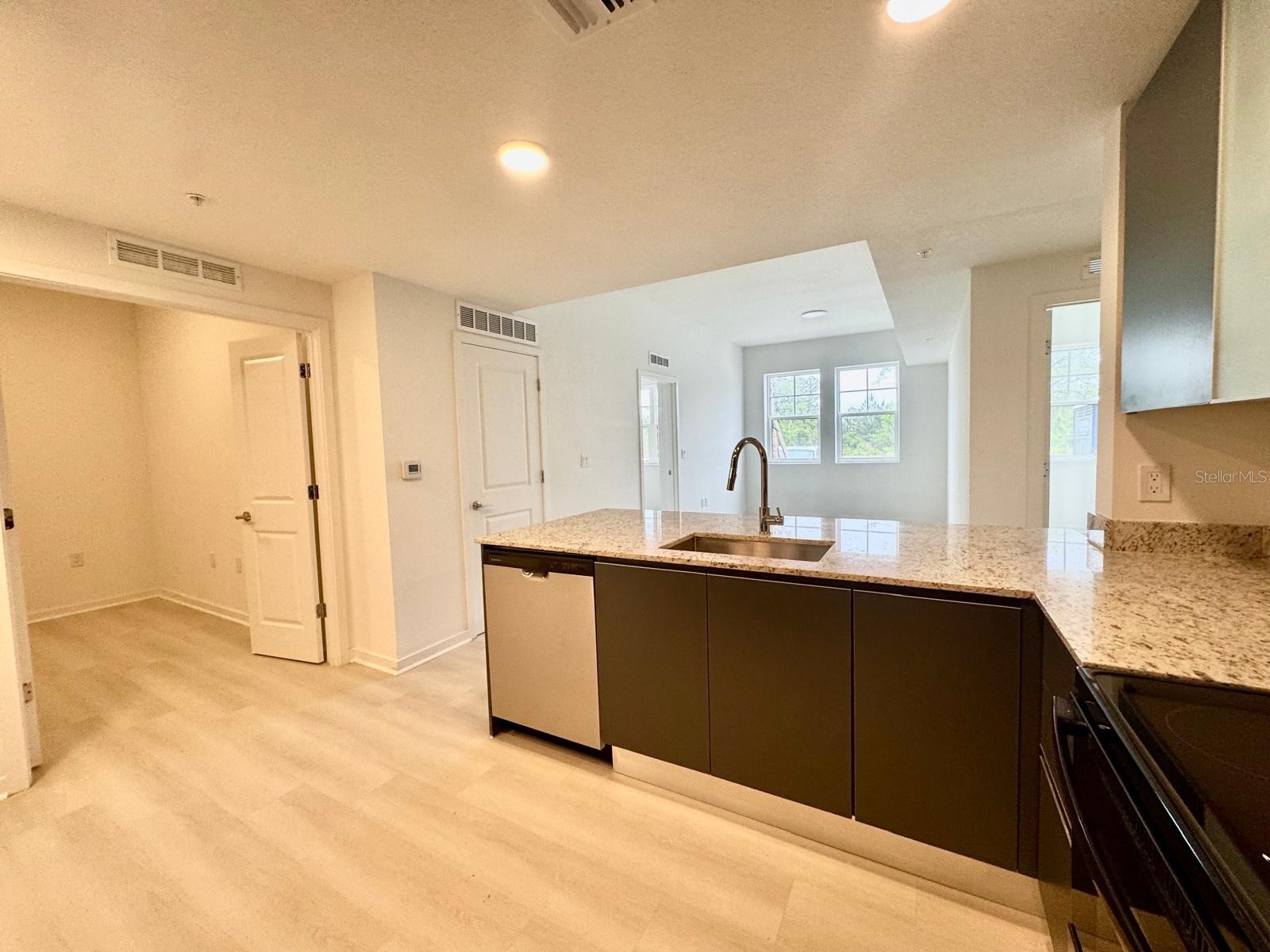 5579 Millenia Park Blvd #124 Orlando FL 32839 S5147393 image8