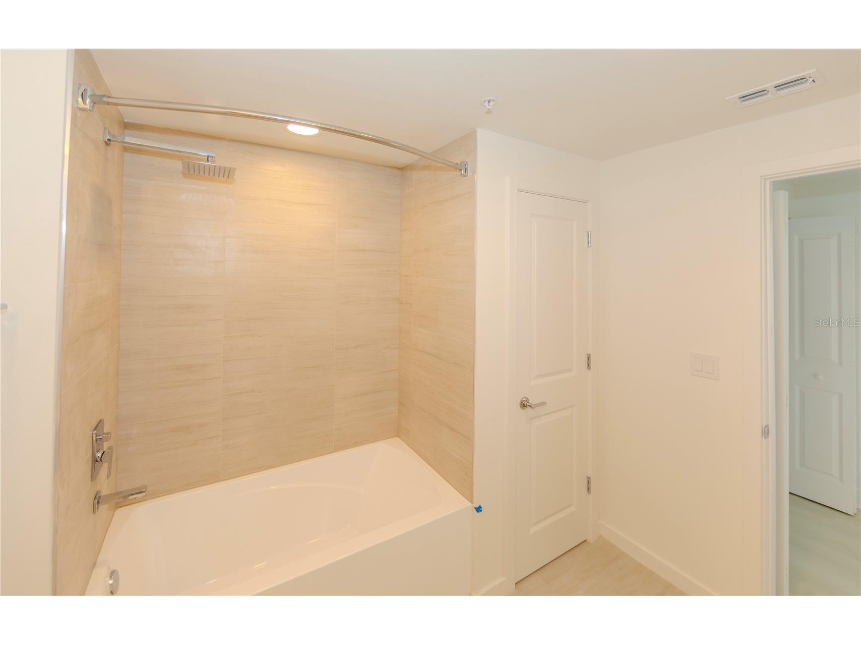 5579 Millenia Park Blvd #209 Orlando FL 32839 O6409137 image8