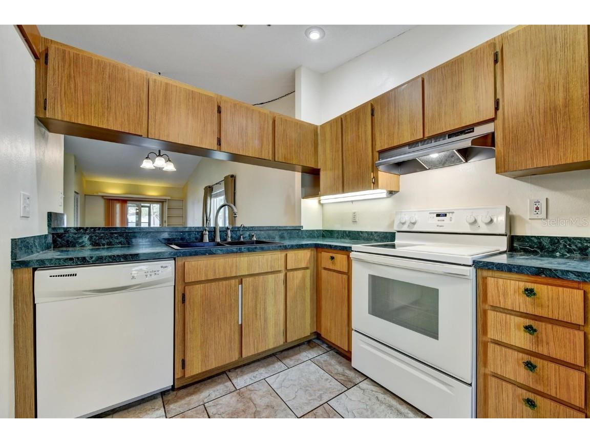 558 Capistrano Court Largo FL 33771 TB8443591 image11