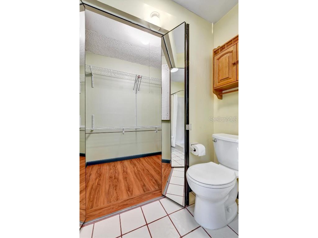 558 Capistrano Court Largo FL 33771 TB8443591 image20