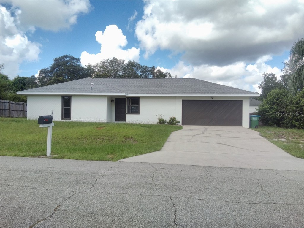 558 Geraldine Drive Deltona FL 32725 V4938273 image1