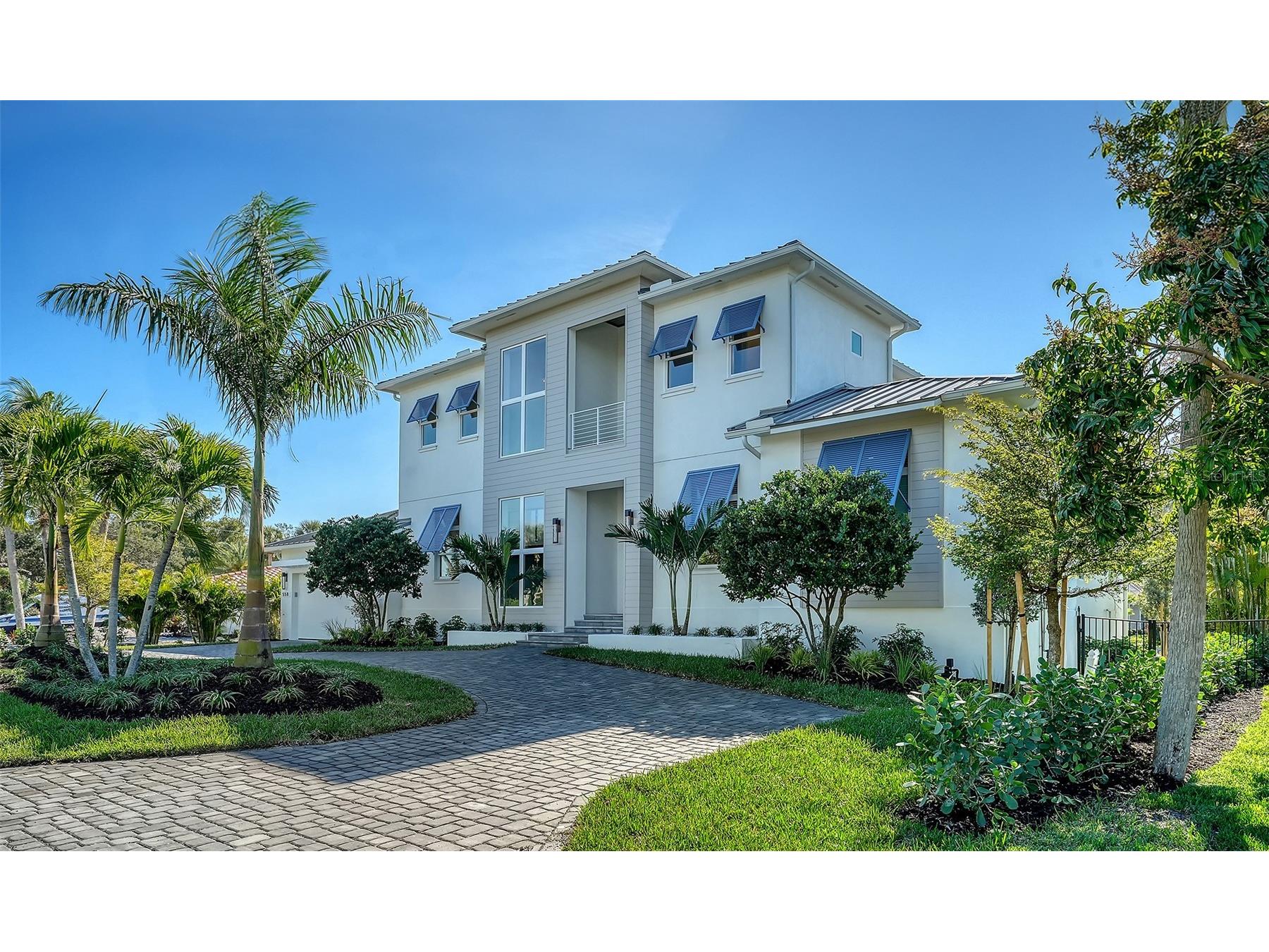 558 Venice Lane Sarasota FL 34242 A4689132 image1