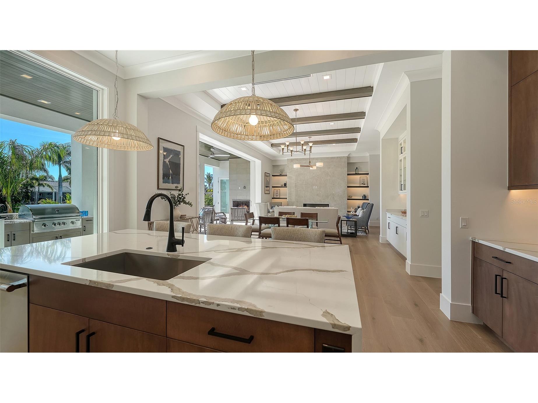 558 Venice Lane Sarasota FL 34242 A4689132 image18