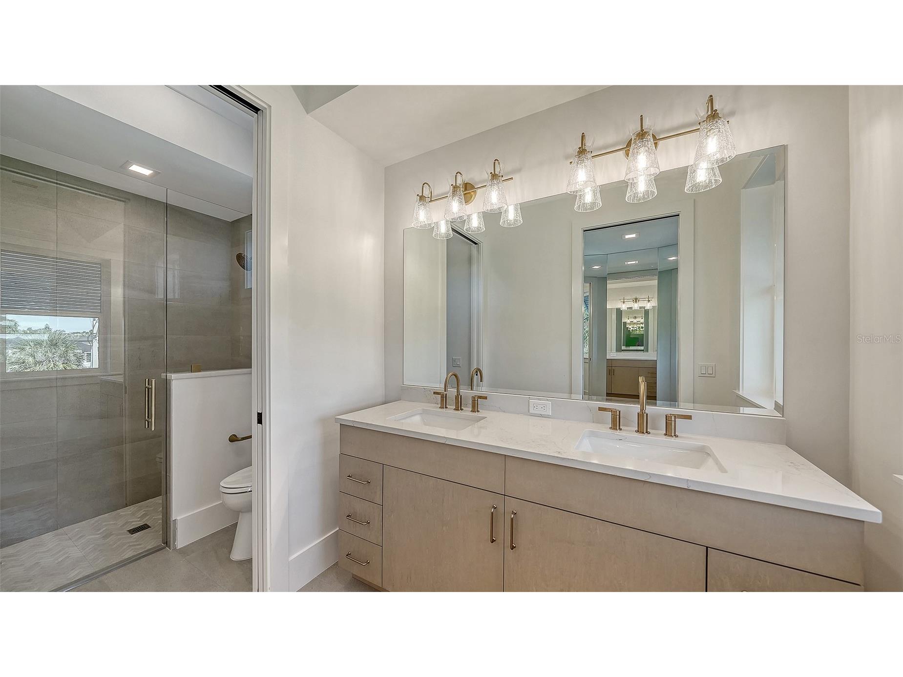 558 Venice Lane Sarasota FL 34242 A4689132 image52