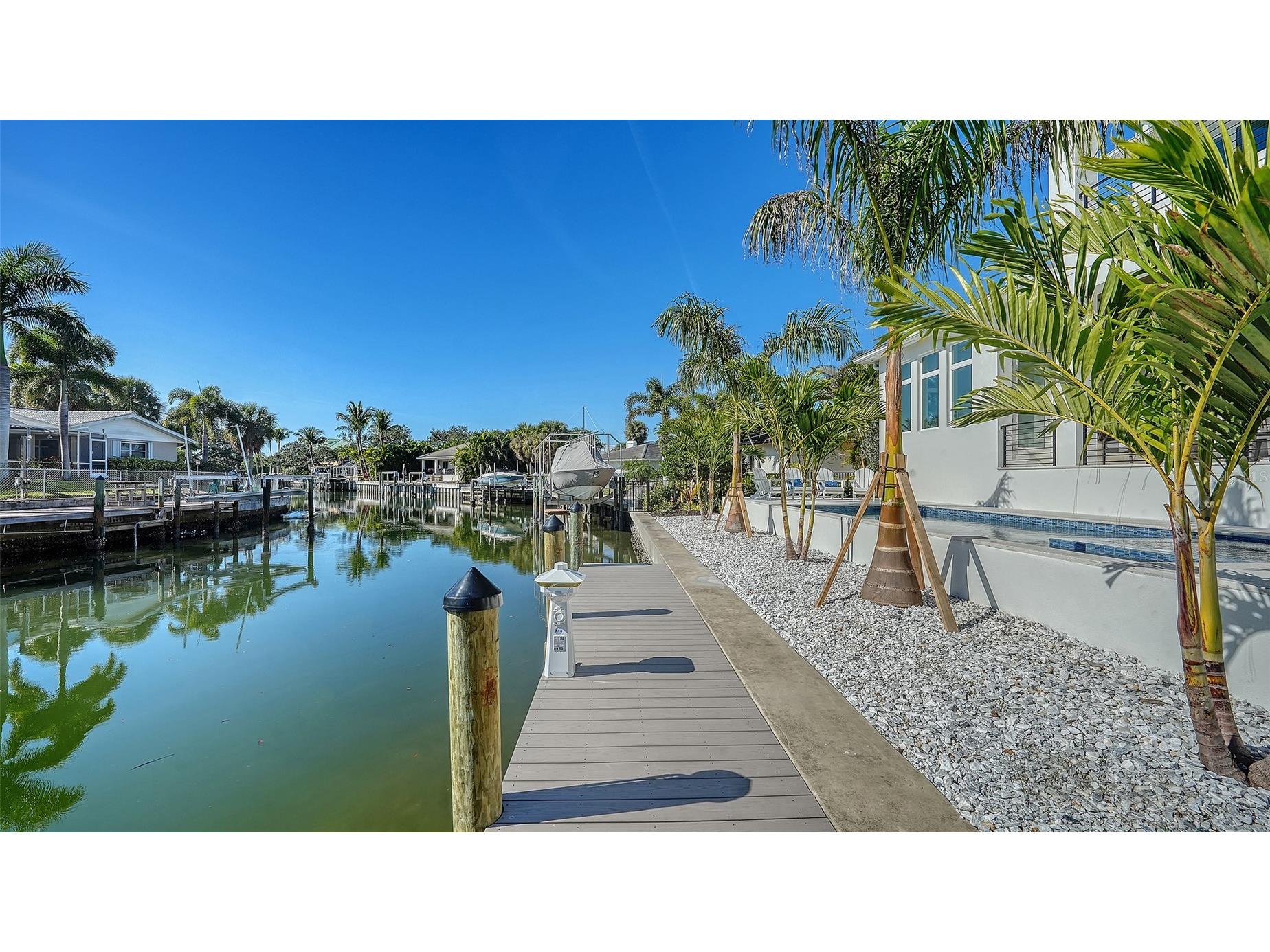 558 Venice Lane Sarasota FL 34242 A4689132 image76