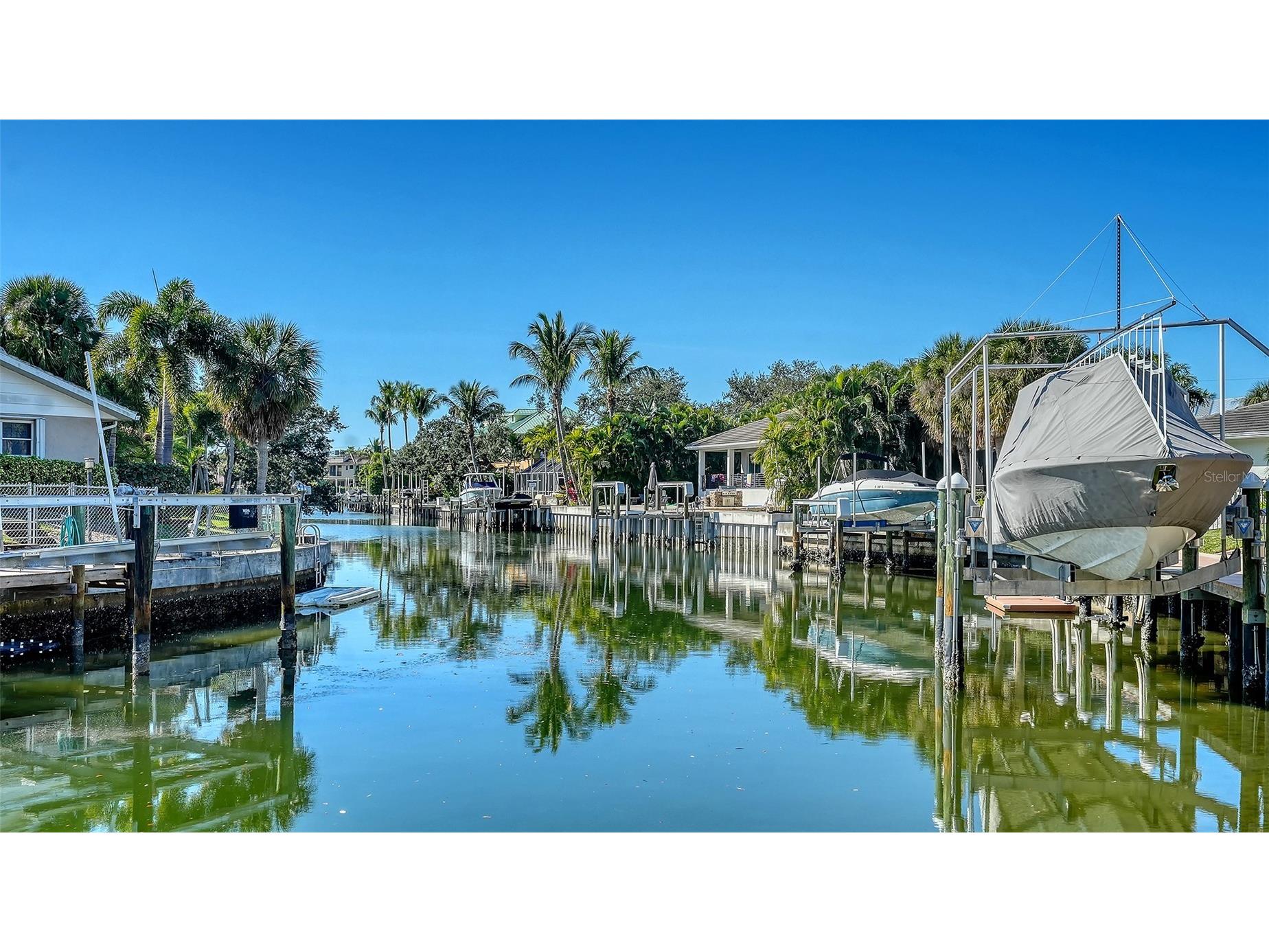 558 Venice Lane Sarasota FL 34242 A4689132 image78