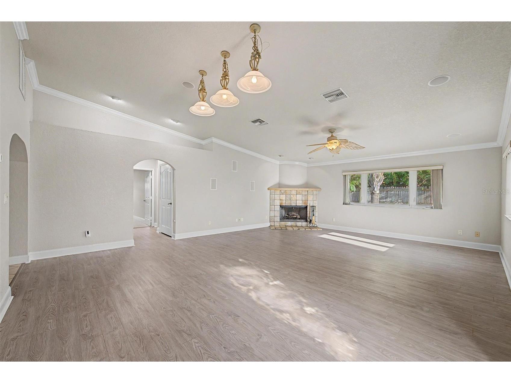 5580 58th Avenue N Saint Petersburg FL 33709 TB8521966 image17