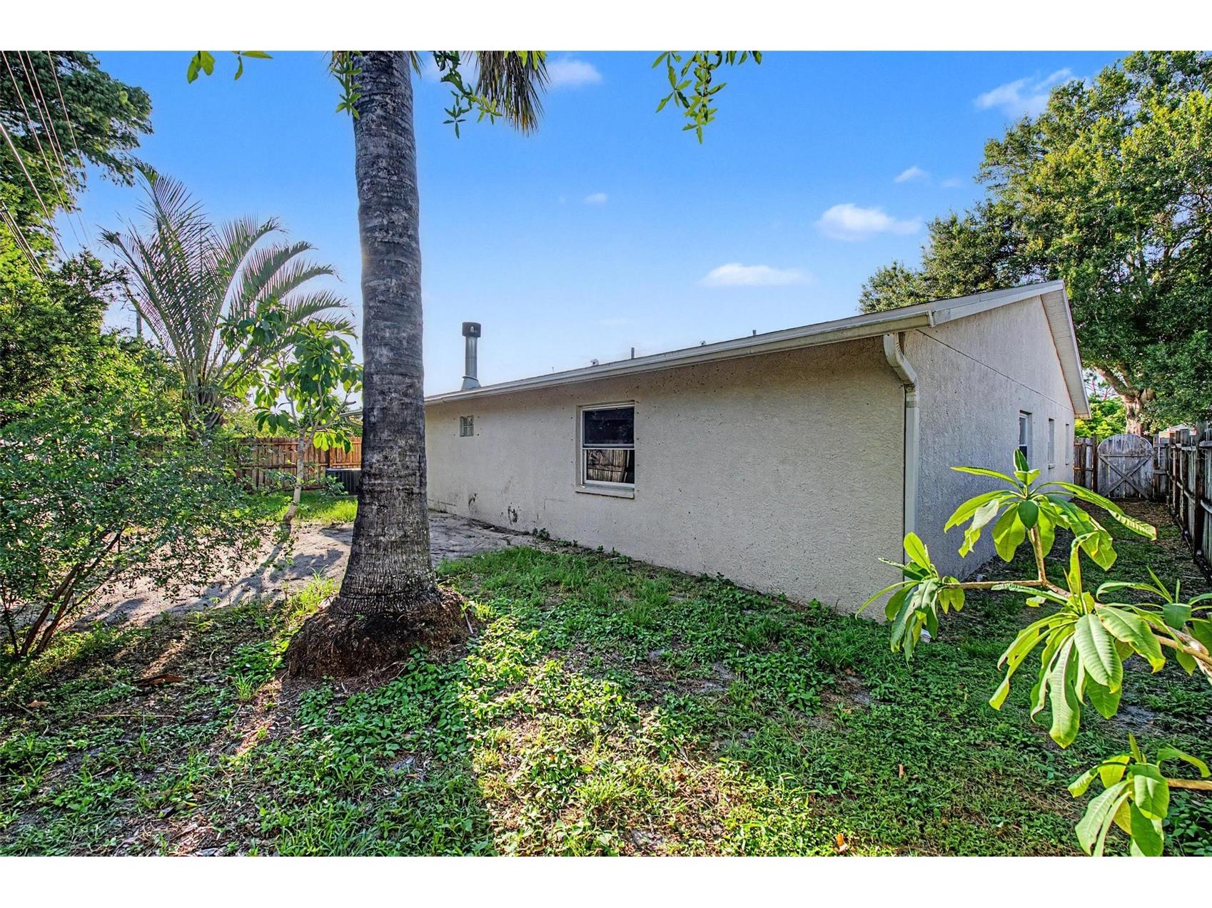 5580 58th Avenue N Saint Petersburg FL 33709 TB8521966 image30