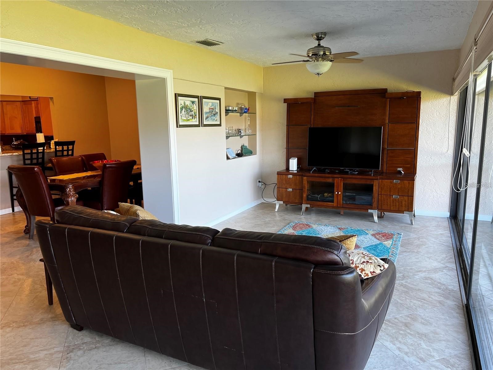 5581 Golf Pointe Drive Sarasota FL 34243 A4678276 image15