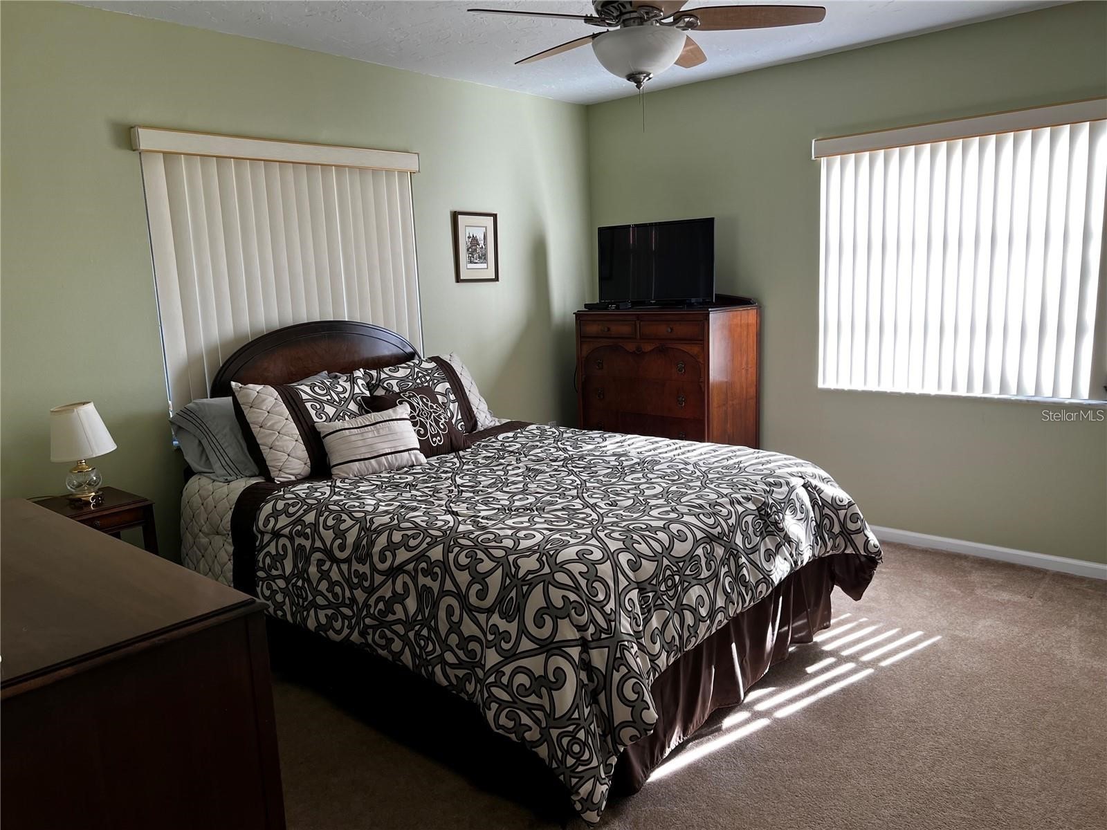 5581 Golf Pointe Drive Sarasota FL 34243 A4678276 image27