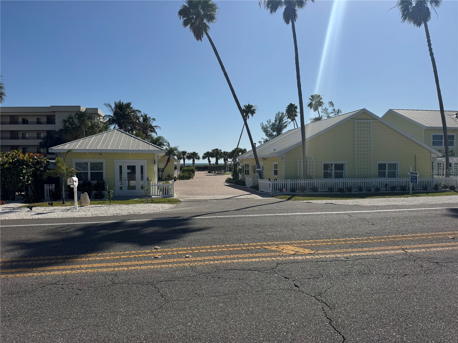5581 Gulf Of Mexico Drive Longboat Key FL 34228 A4690802 image1