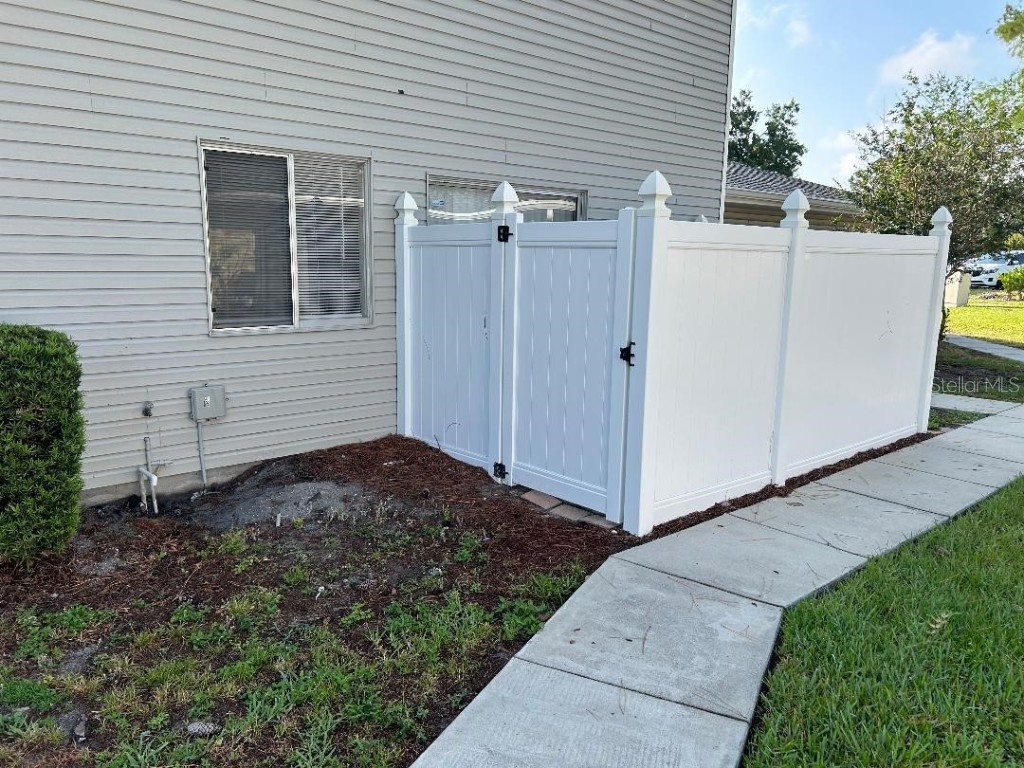 5582 Green Shadows Place #20-2 Orlando FL 32811 O6357538 image2