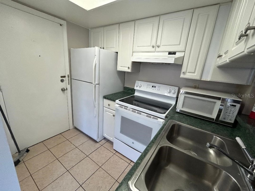 5582 Green Shadows Place #20-2 Orlando FL 32811 O6357538 image4