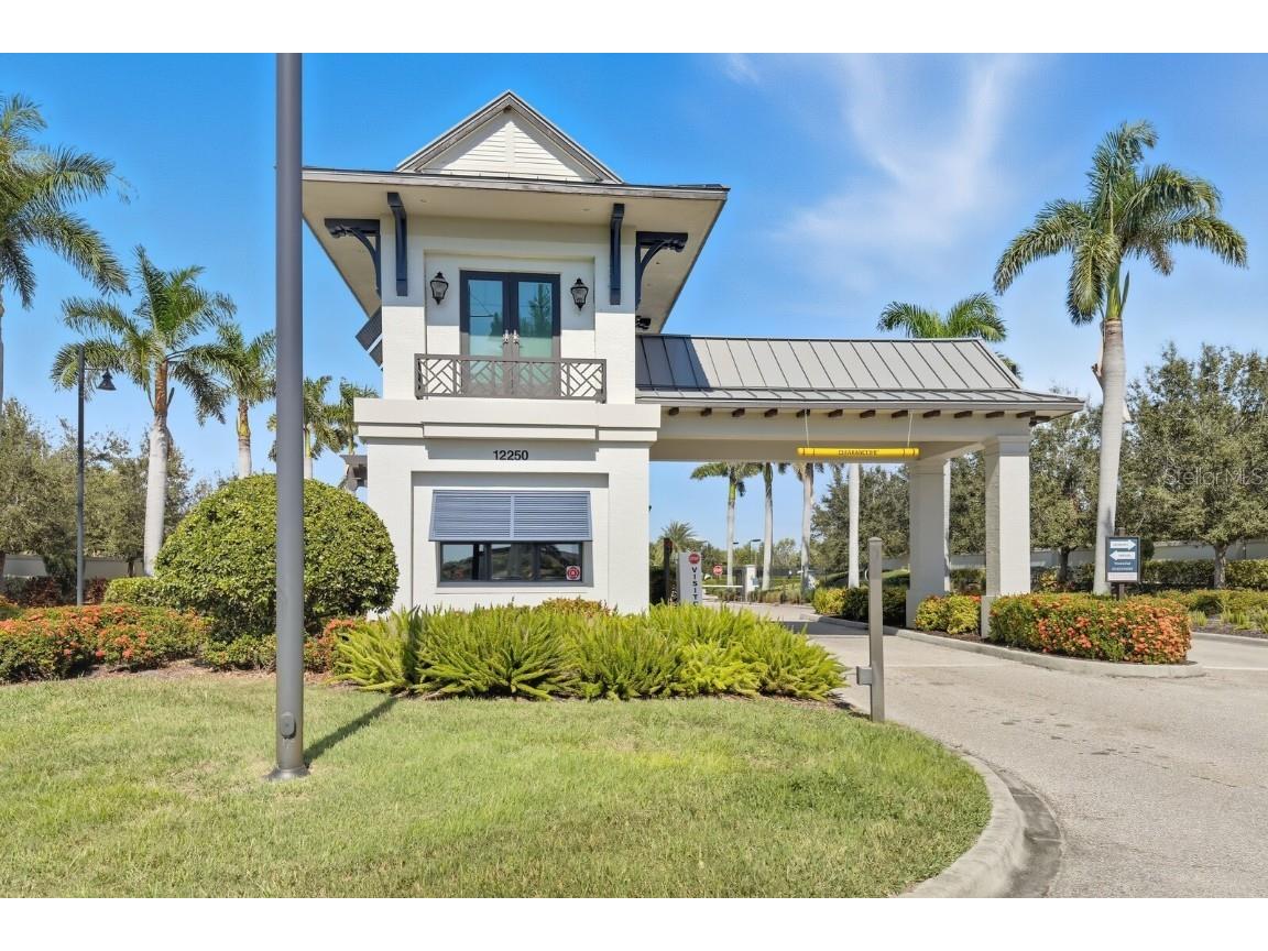 5583 Rain Lily Court Sarasota FL 34238 A4668670 image39