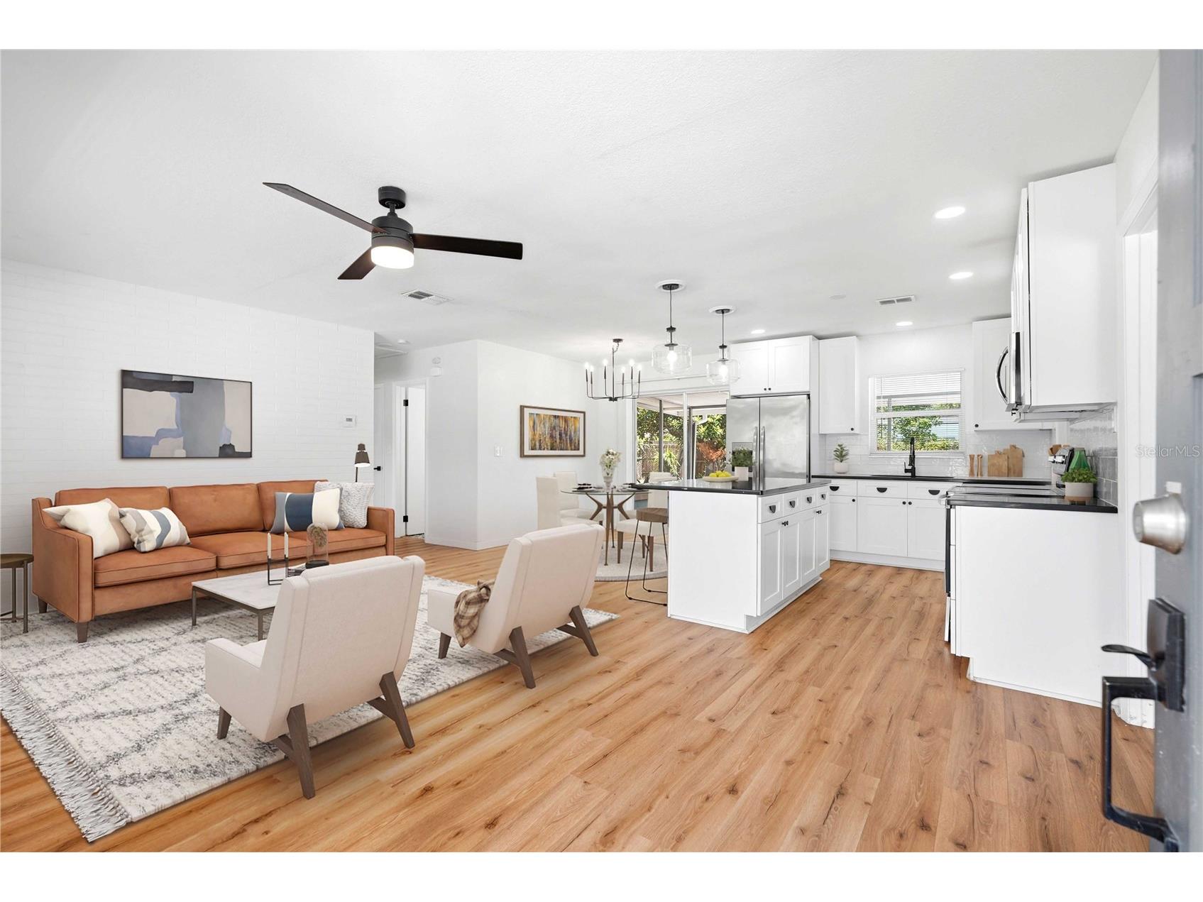 5586 30th Avenue N Saint Petersburg FL 33710 TB8518396 image3