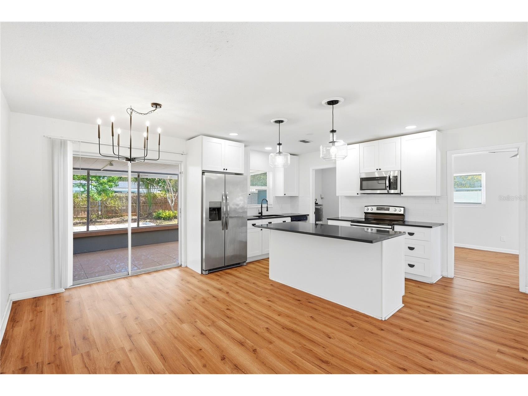 5586 30th Avenue N Saint Petersburg FL 33710 TB8518396 image7