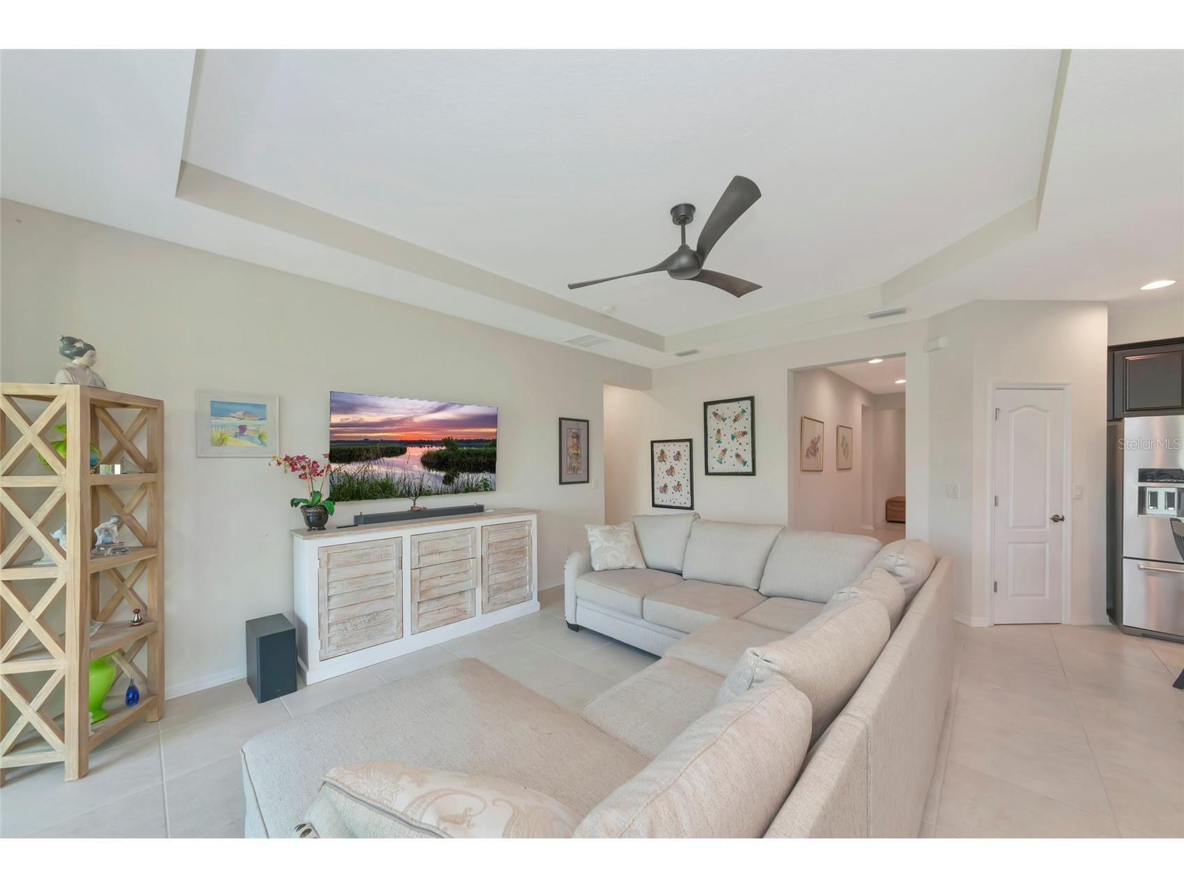 5587 Foxtail Palm Lane Sarasota FL 34233 A4693177 image15